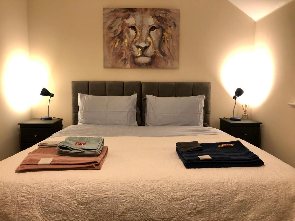 Entire Two Bed Coach House Super King Beds Turn Into Singles Villa เอ็กซิเตอร์ ภายนอก รูปภาพ